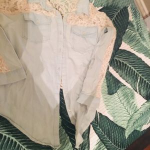 SAM SMITH LIGHT BLUE JEAN AND LACE TOP SZ M